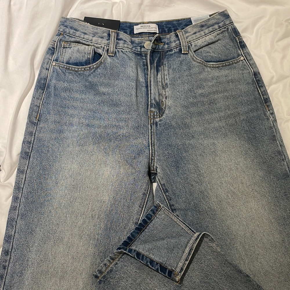PrettyLittleThing Redial Straight Leg Split detail jeans size 40